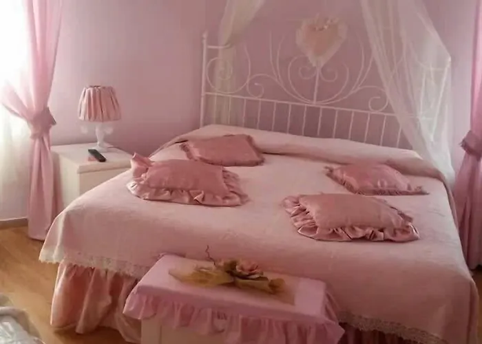 Lunartista Bed and Breakfast Varazze