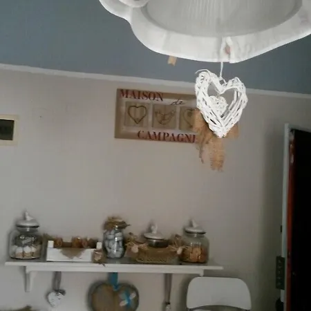 ベッド・アンド・ブレックファスト Lunartista 4*